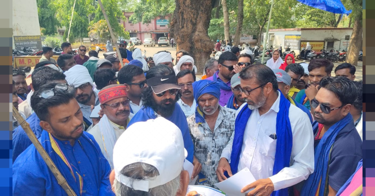 मीना कुशवाहा पर जानलेवा हमले को लेकर भीम आर्मी और आजाद समाज पार्टी (कांशीराम) का आक्रोश, गिरफ्तारी न होने पर आंदोलन की चेतावनी