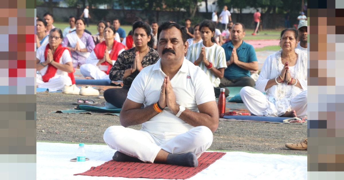 योग के नियमित अभ्यास से ही स्वस्थ जीवन का मार्ग  होता है प्रशस्त:- सांसद