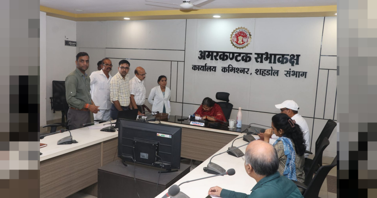 कमिश्नर श्रीमती सुरभि गुप्ता ने जनसुनवाई में सुनीं आमलोगों की समस्याएं