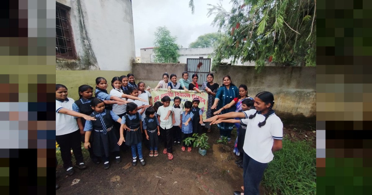 जन समस्या निवारण संस्थान सिवनी ने पौधरोपण एवं रक्तदान के माध्यम से दिया पर्यावरण और मानव सेवा का संदेश