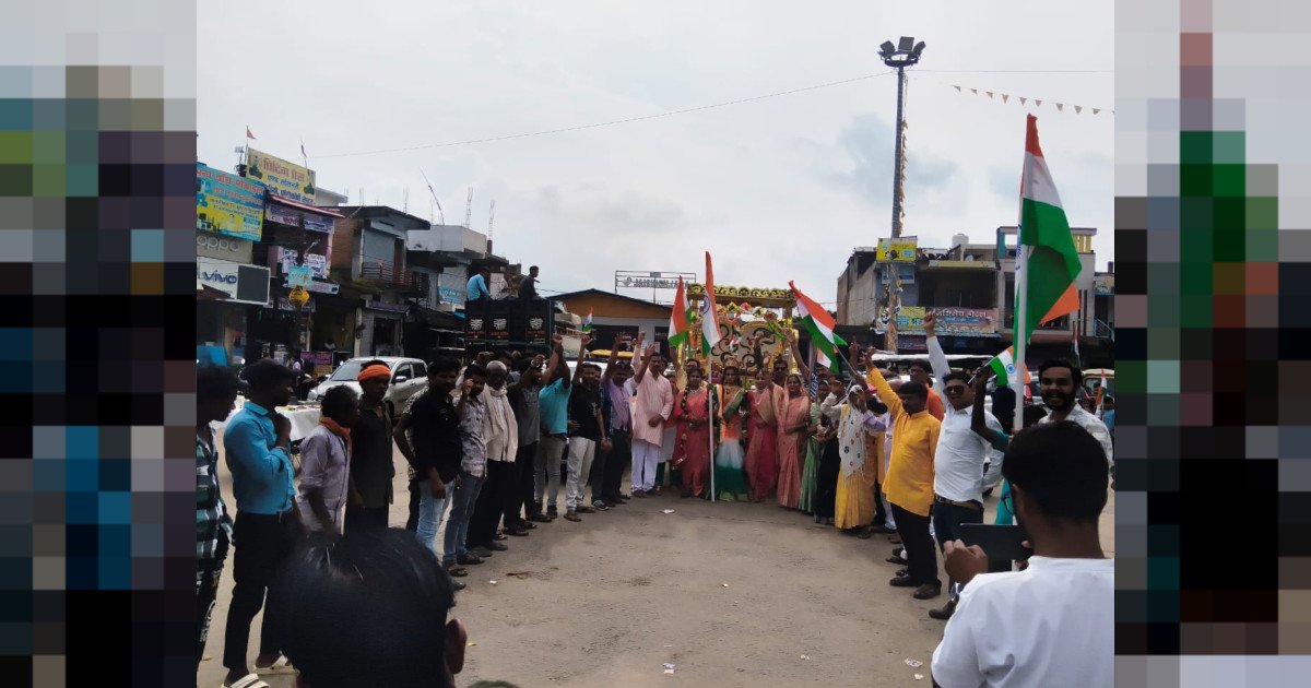 भारत माता की झांकी और राष्ट्र भक्ति के नारो के साथ जयसिंहनगर मे भव्य तिरंगा बाइक रैली सम्पन्न