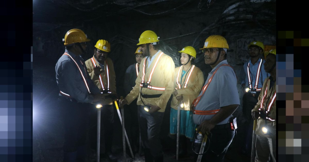 कलेक्टर ने खैरहा भूमिगत कोयला खदान का किया निरीक्षण